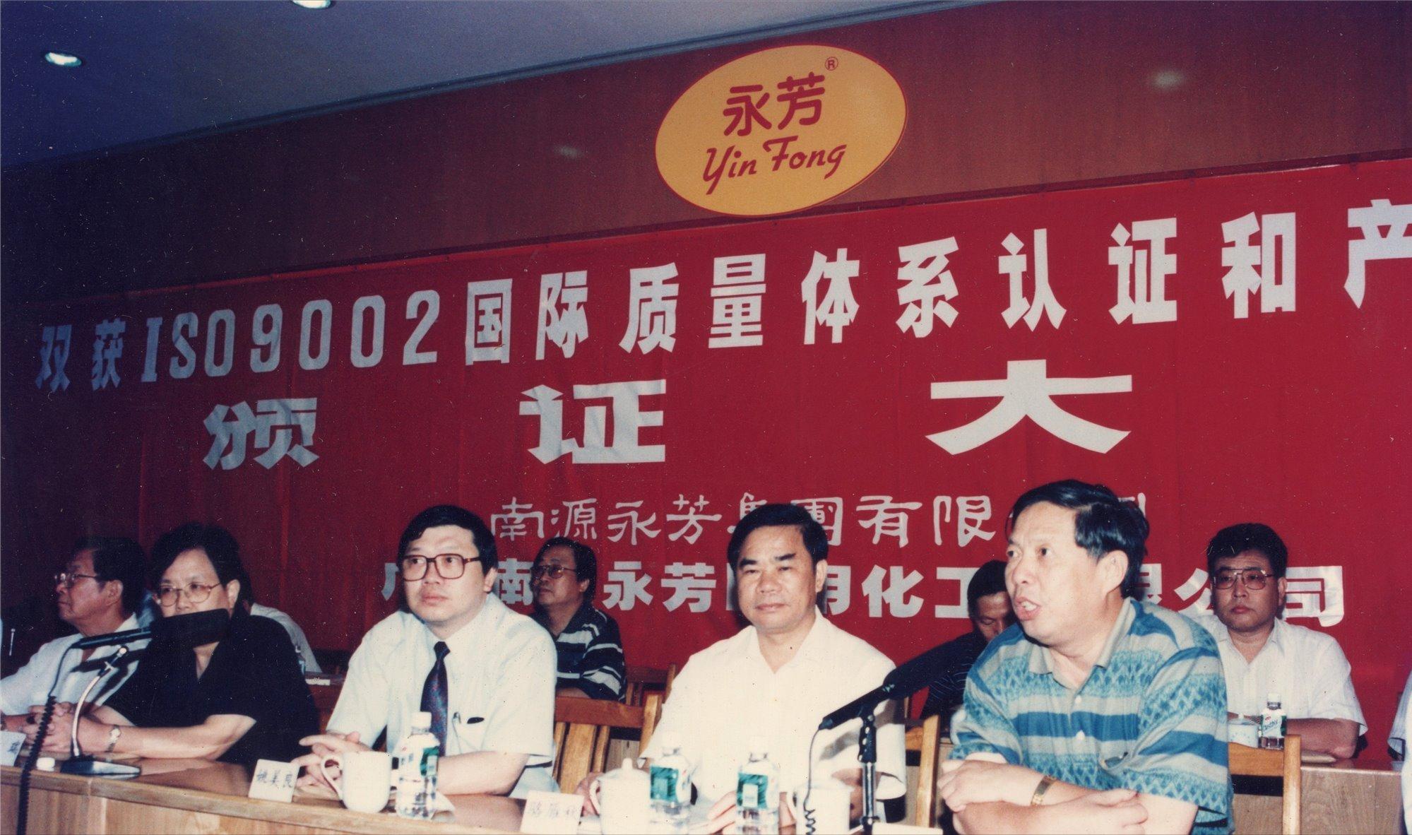 哪款素颜霜不容易暗沉,涂上一整天都不会暗沉的素颜霜