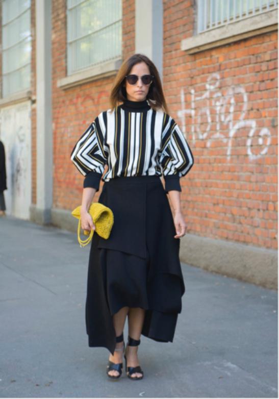 快get百搭卫衣穿出时髦和前卫,怎么把颜色鲜亮的卫衣穿出时尚感