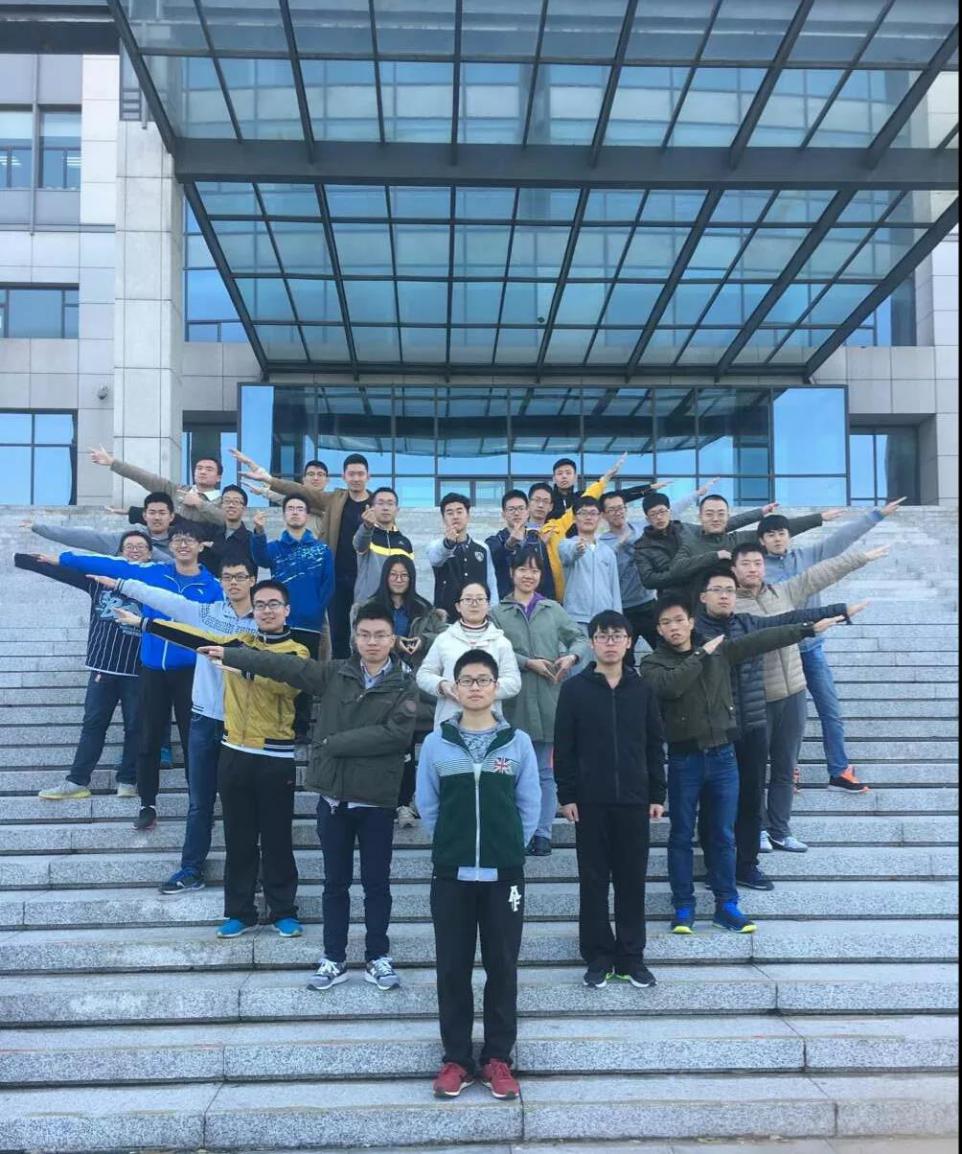 学霸大学拿6万奖学金,学霸16门课满绩获9所高校保研offer