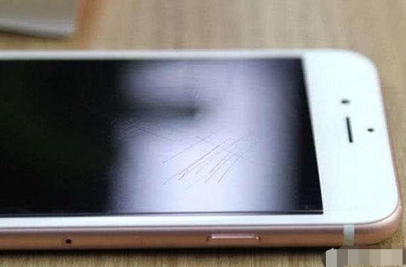 手机用久划痕,手机用久了屏幕很脏该怎么处理