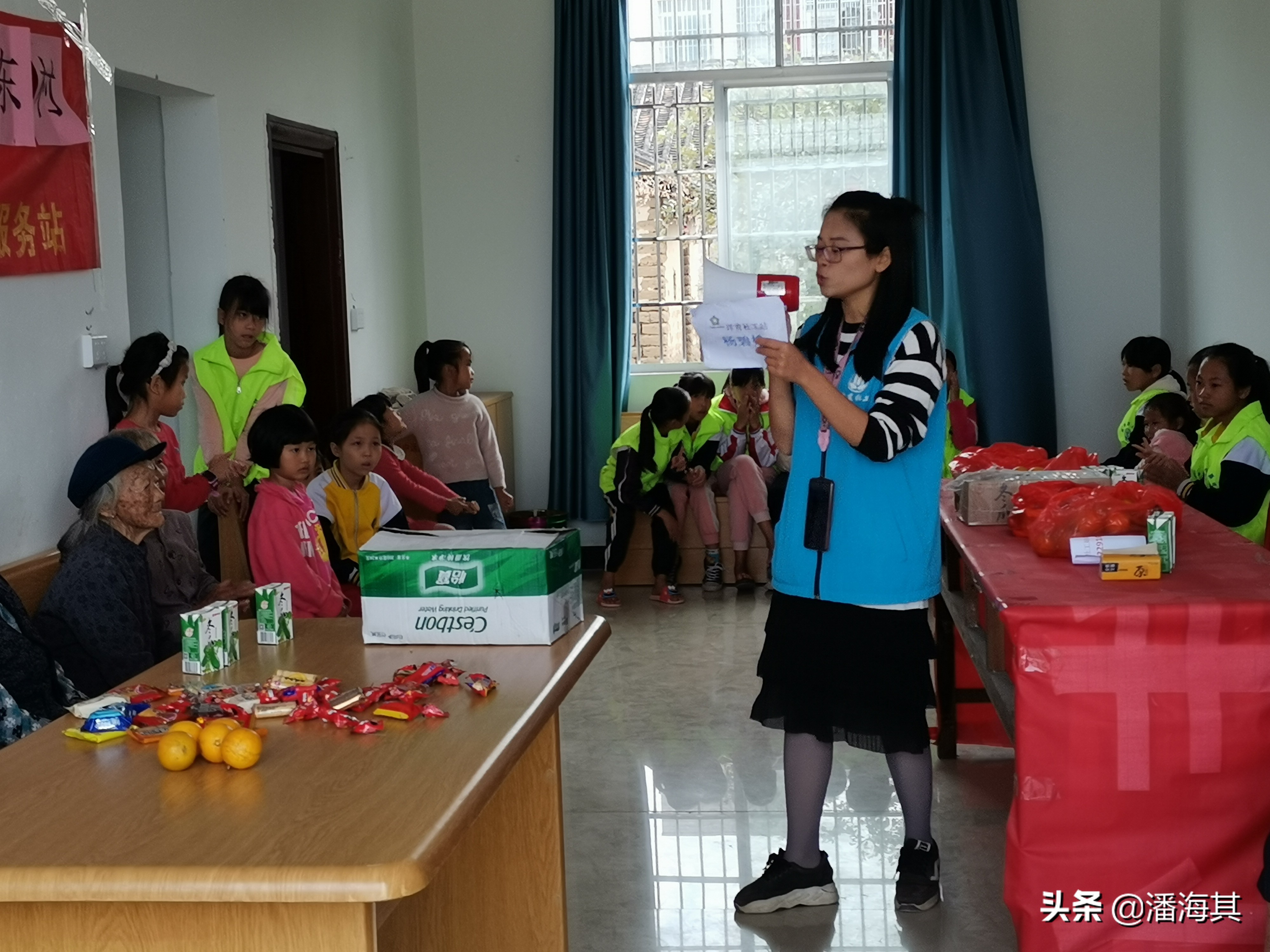 遂溪县洋青社工到文相东村开展“关爱长者，情暖夕阳”寿星生日会