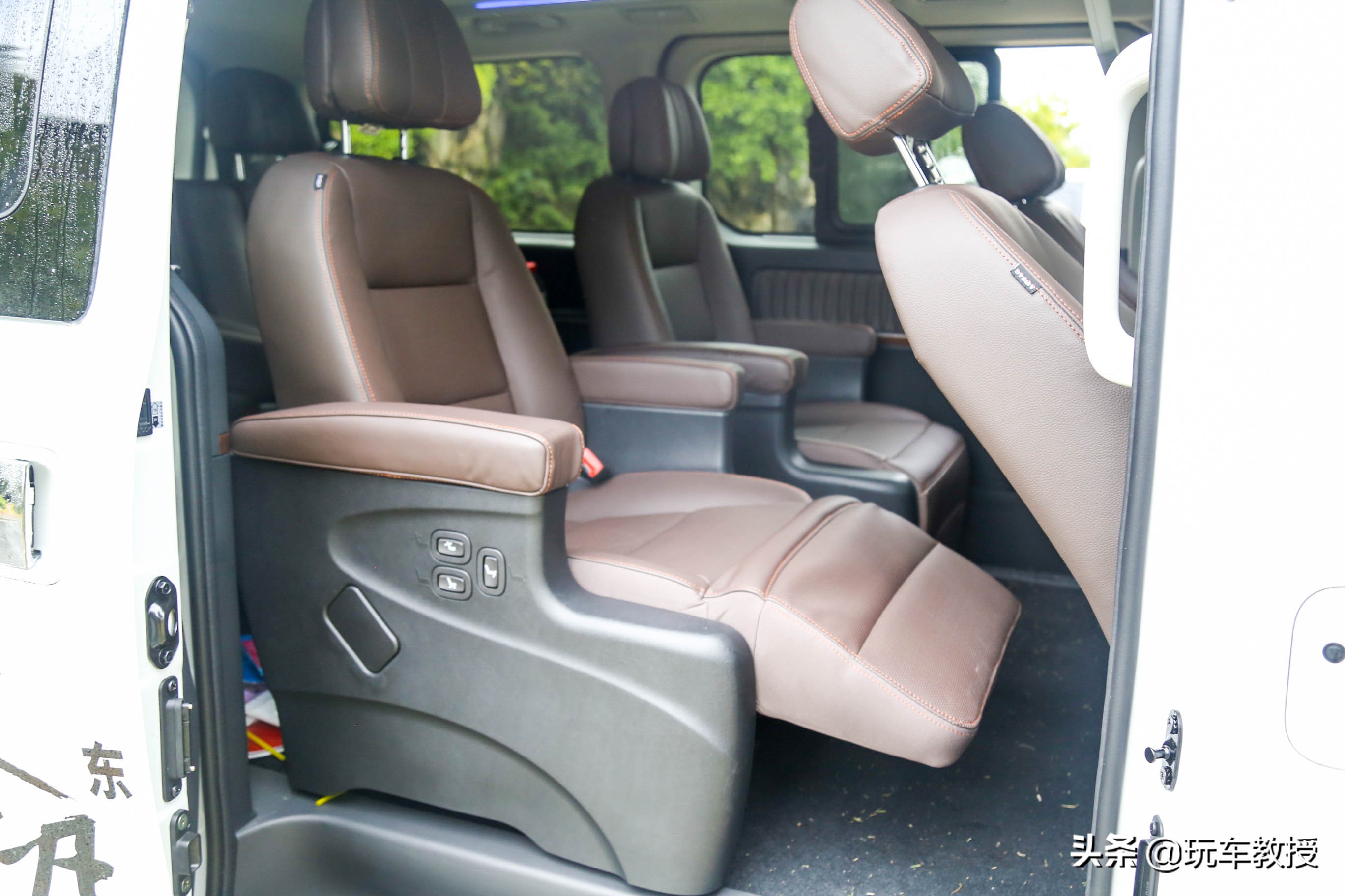 空间大十万左右车耐用,万元起这几款亲民小车轻松开回家