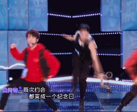 破音、装可爱、塑料兄弟情,他们那么普通却那么自信