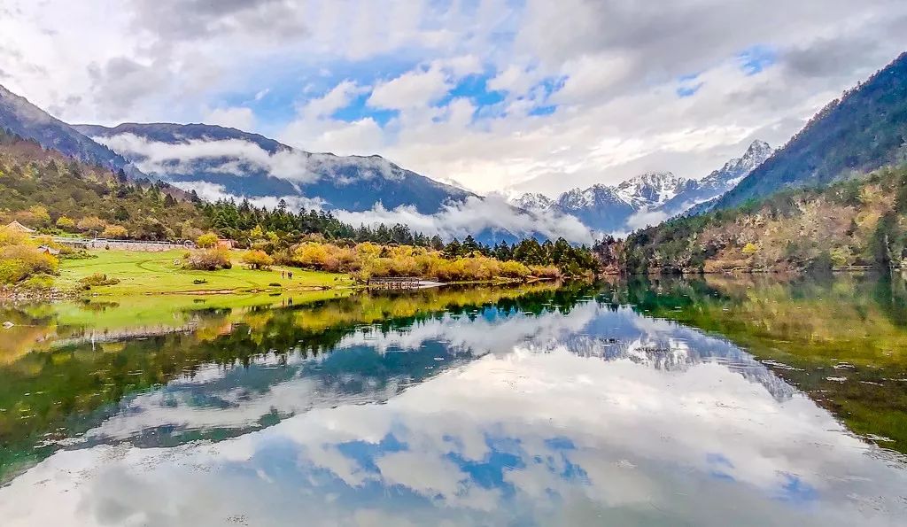 成都3-5天看雪泡温泉自驾游,成都周边泡温泉看雪景