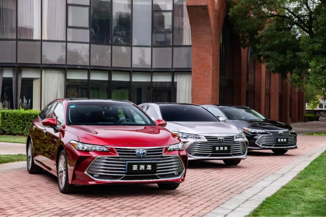 大众朗逸轩逸哪款适合跑长途,家用车朗逸和轩逸选哪个最合适