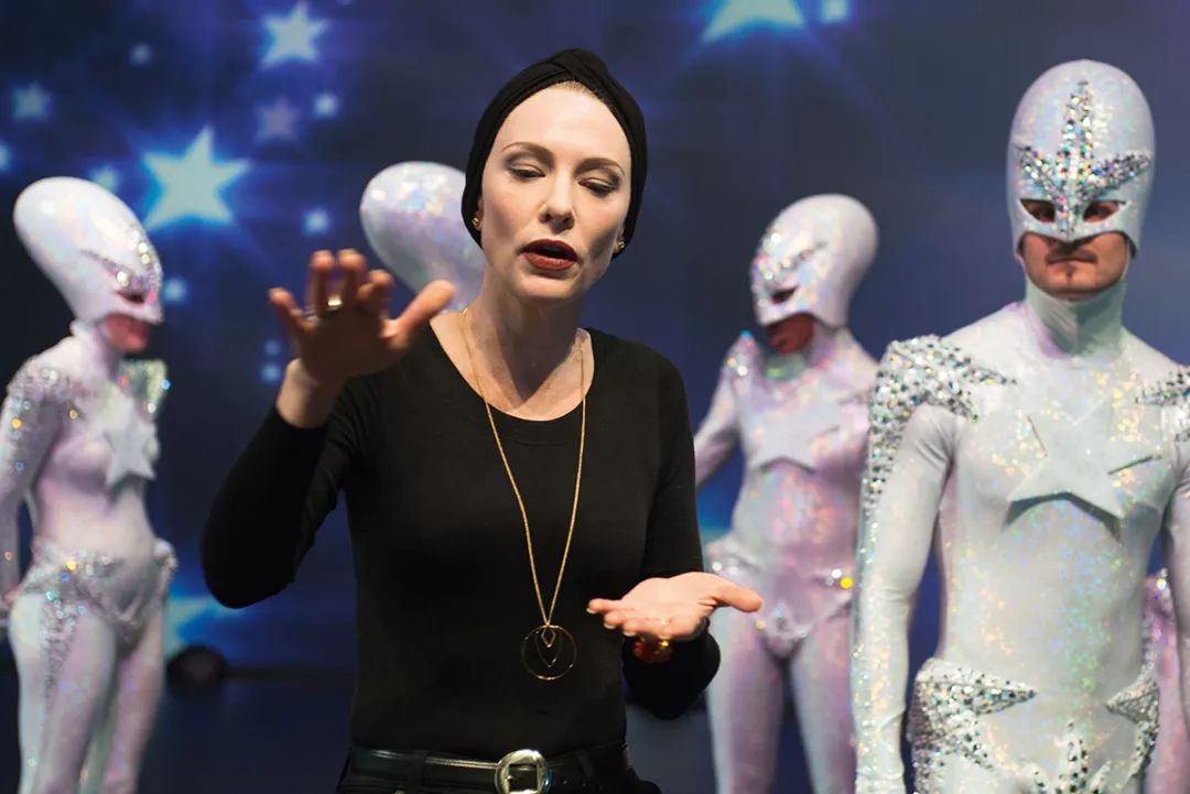 女人帅起来男人都不知道怎么做,女人帅起来究竟能帅到什么地步