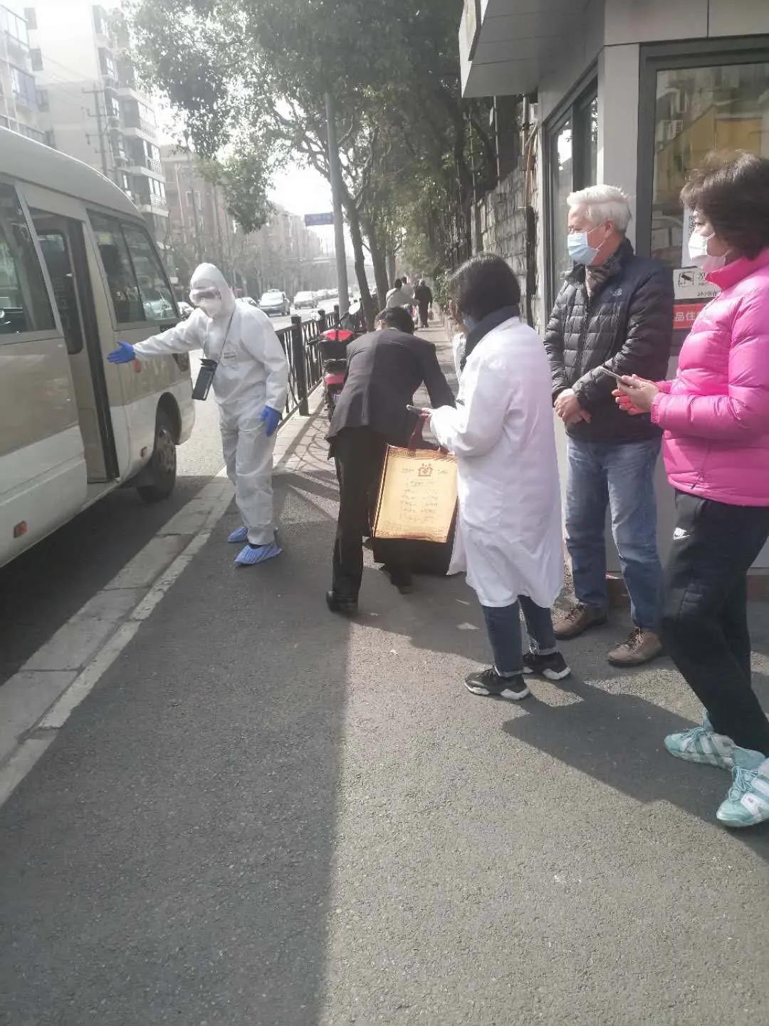 海外归来人员疫情防控,疫情国外回来的中国人