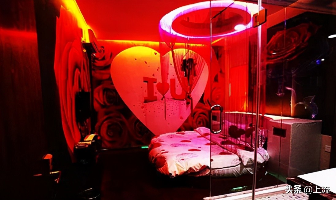 鏃ユ湰鎯呬荆涓婚cos閰掑簵璁捐,鏃ユ湰cosplay鏃呴