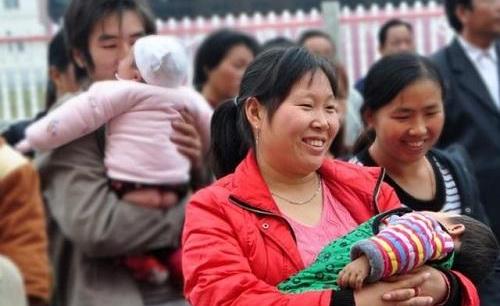 生育世界纪录,吉尼斯纪录生育最多宝宝