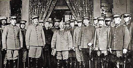 琚佷笘鍑氨浠讳腑鍗庢皯鍥藉ぇ鎬荤粺鐓х墖,琚佷笘鍑氨浠讳复鏃跺ぇ鎬荤粺鐨勮В璇磋瘝