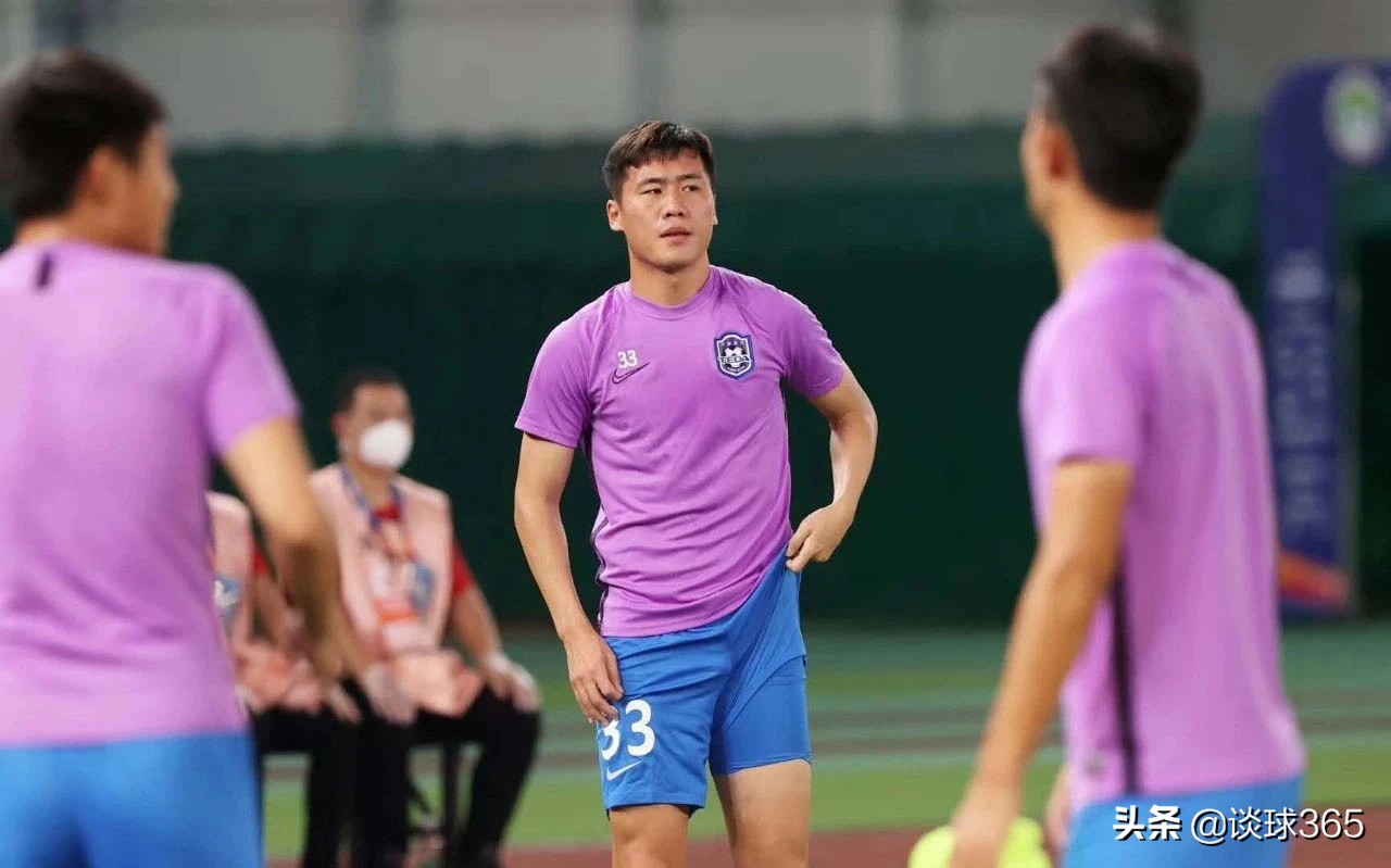 泰达捡到宝！29岁原中甲队长或成新一代带刀后卫，可接班曹阳