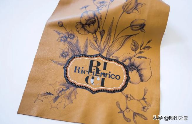 uv平板打印机打印白墨粘手,uv打印粘手