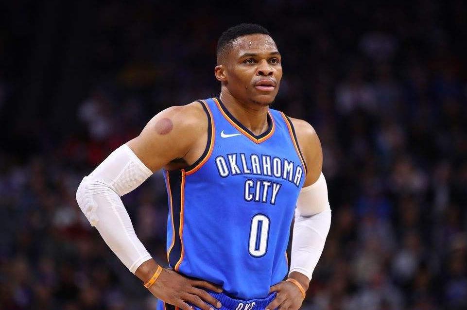 篮球球员身高最好是多高比较合适,盘点哪几位篮球运动员的身高最高