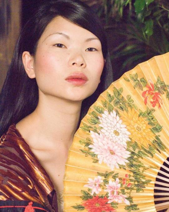 这个敢在客厅挂“*爱性**关系”画的妈妈，太飒了