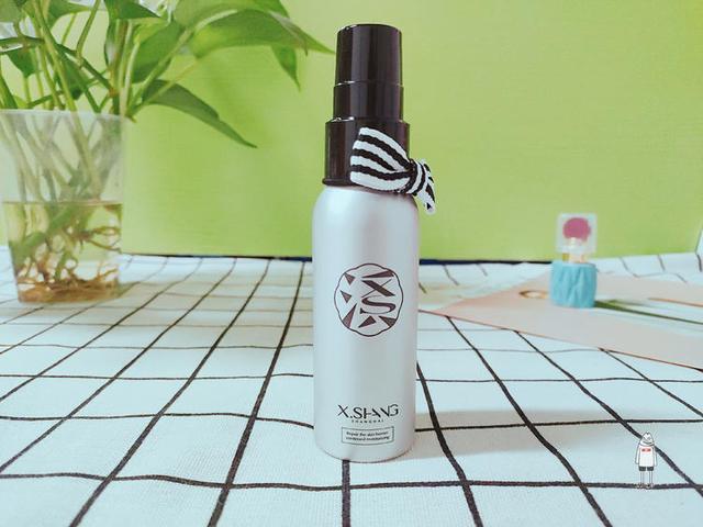 一瓶可以喷的喷雾,一瓶可以喷的身体精华喷雾