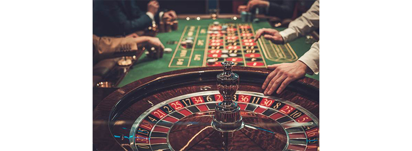 一个靠打牌财富自由的小镇做题家「货拉拉发家史」