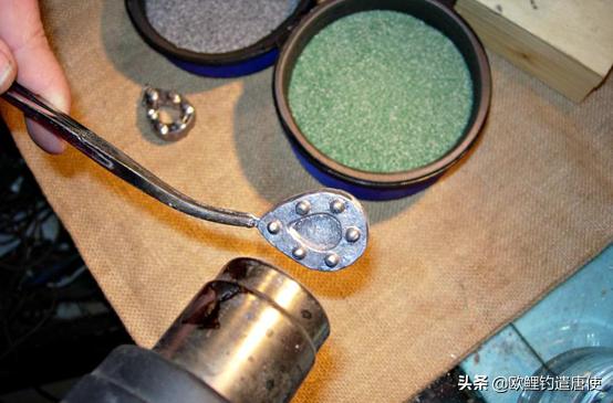 铅坠会吓鱼吗,铅坠晃动真能惊吓鱼儿吗