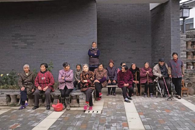 从摇篮到坟墓是人生的一条路,从摇篮到坟墓含义讲解视频