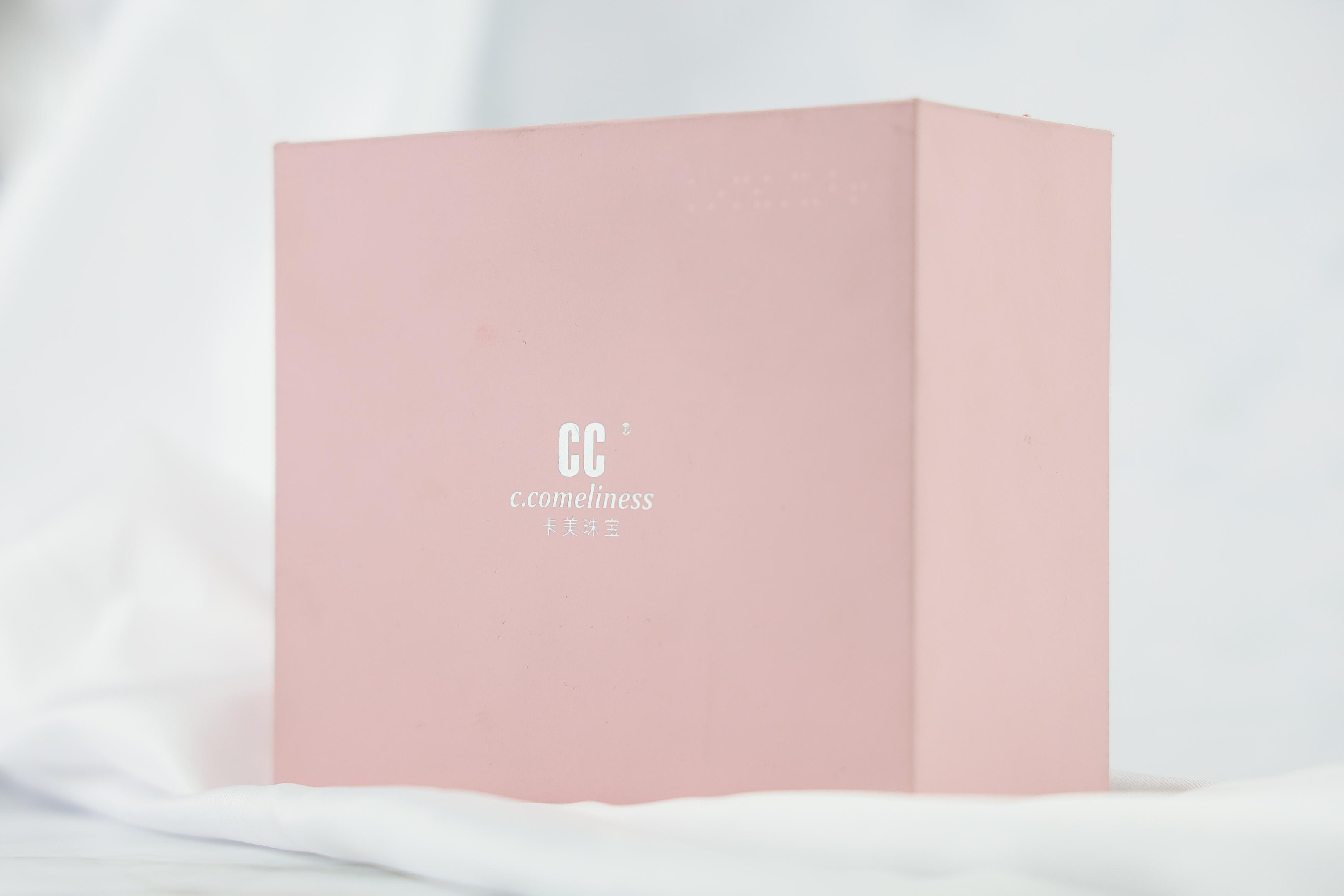 小米有品揭穿珠宝行业“*局骗**”！1克拉仅39991元，网友：干得漂亮