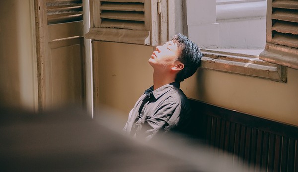 撬开嘴硬塞物品更危险!326紫色癫痫日二不三要破除癫痫旧迷思