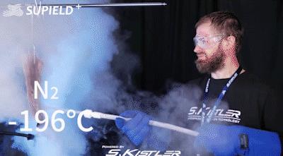 羽绒界扫地僧，将北面加拿大鹅按在地上摩擦，能抗-196℃液氮