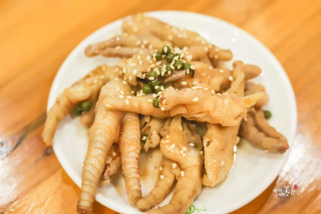 10张桌子的餐饮店,10张桌子串串店