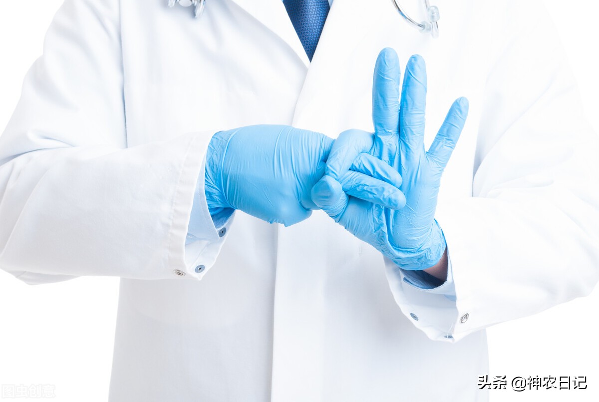 男50岁一干活就出汗是怎么回事,男子49岁突然口吐鲜血怎么回事