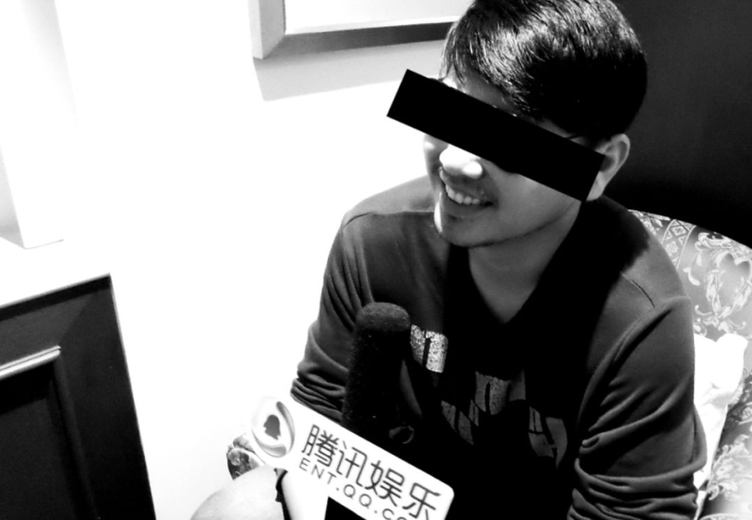 “我，4000万院线电影总导演，入围戛纳，如今在卖火锅底料！”