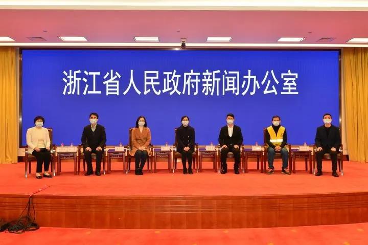 亲历抗疫一线,讲述抗疫一线的故事