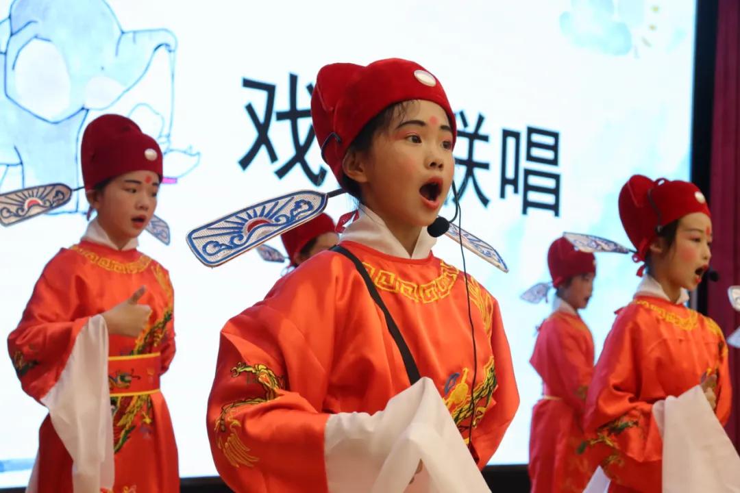 儿童庆祝建党100周年文艺汇演,庆祝建党百年文艺演出儿童合唱