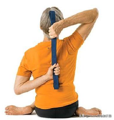 屁股肥大腿粗平躺怎么瘦,久坐腿粗臀下垂怎么锻炼