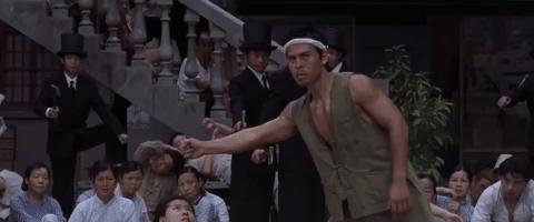 功夫拍摄花絮周星驰教演戏,功夫冷知识周星驰和洪金宝