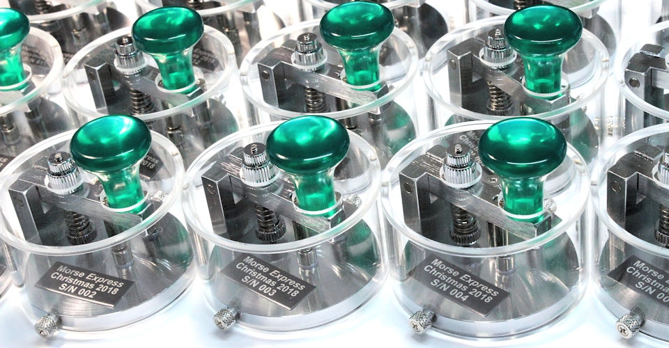 限量100只，售价90美元丨“2018年圣诞莫尔斯电键”开始接受预订