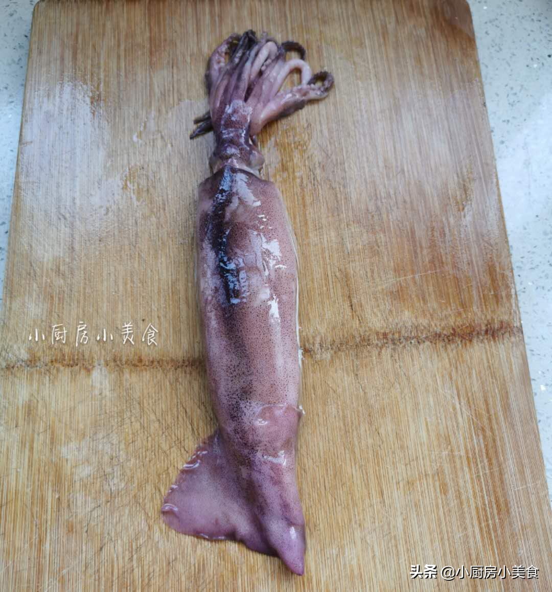 鱿鱼清洗方法教程,鱿鱼的清洗方法怎么去除内脏