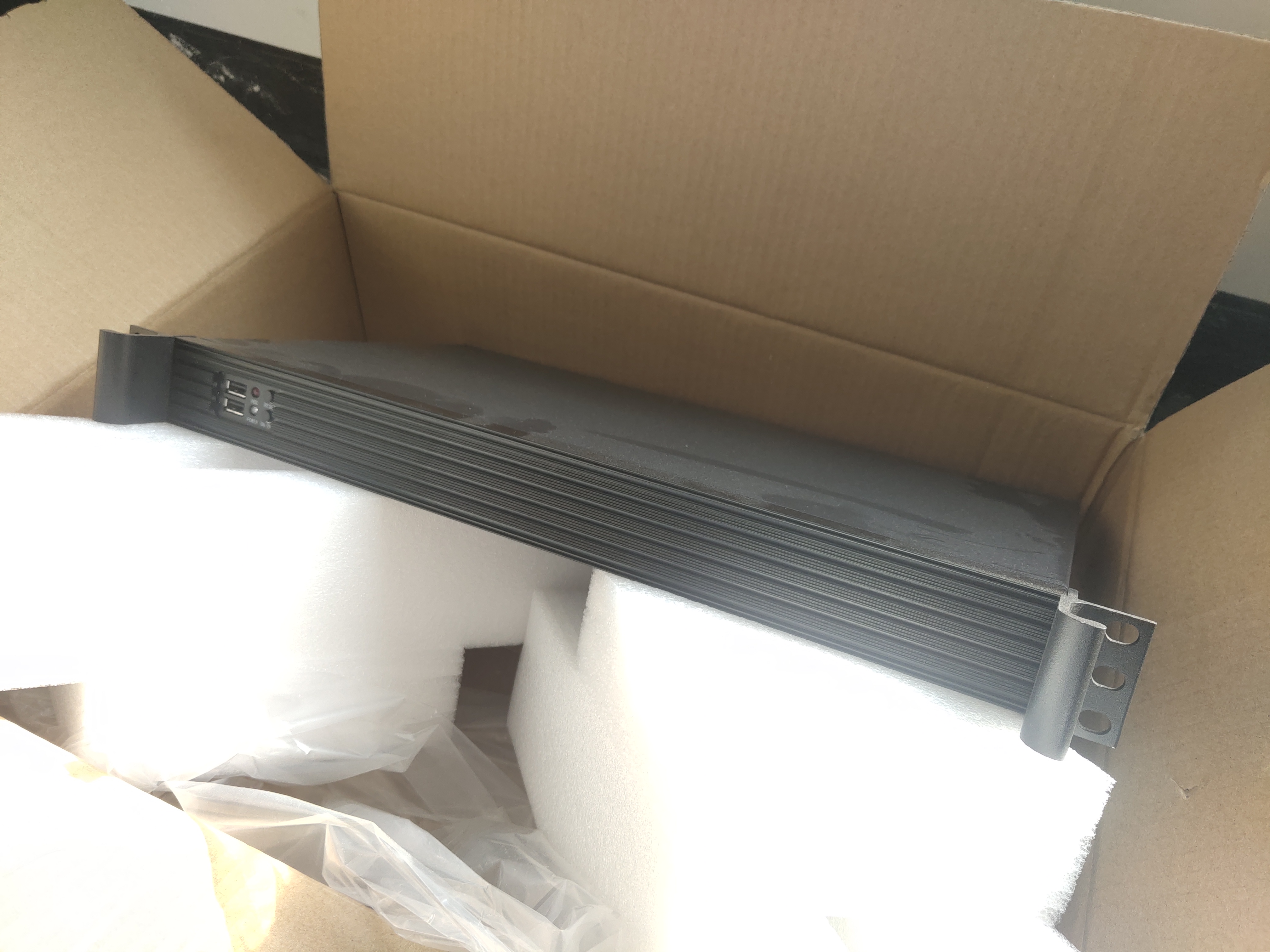 适合小1u电源的机箱,1u机箱可不可以家用