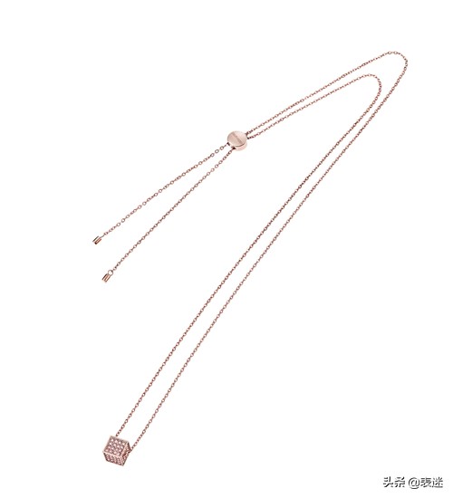 calvinklein龙年新春系列,白色情人节2022年1月16日