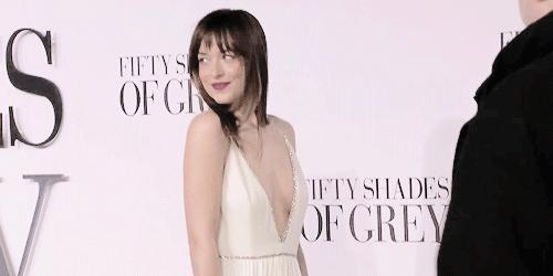 性感呆萌性子直，五十度灰女主原来这么可爱