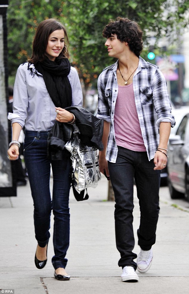 赛琳娜戈麦斯和麦莉赛勒斯,麦莉赛勒斯赛琳娜戈麦斯