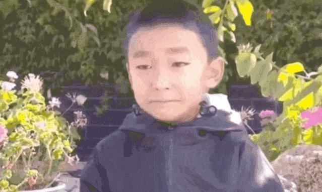 疫情面前熬不下去时就看看他们