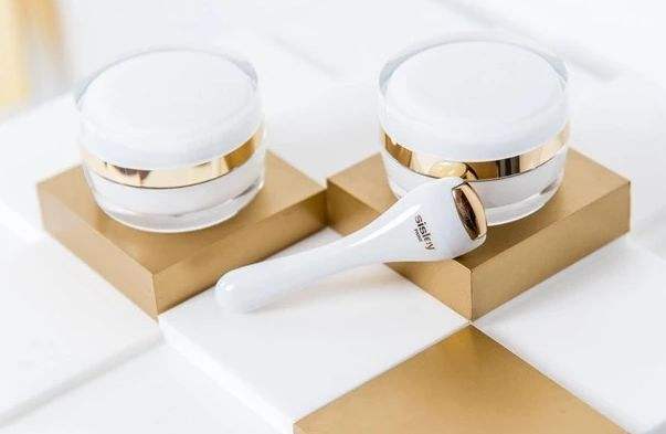 完胜lamer的唇膏,lamer唇膏和唇蜜哪个好用