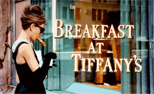 到这个大街小巷都能拍出ins风网红照的地方，过不一样的异域春节