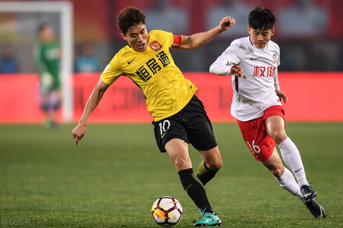 郑智今年加盟鲁能吗,郑智为什么是争议最大的球员