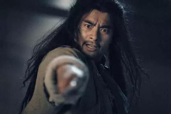 汉服那么好看为什么还穿现代装,汉服好看但是不能穿