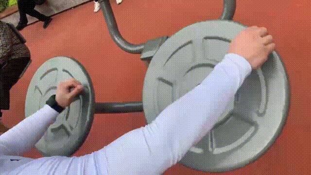 哪些公园娱乐设备比较好的,公园健身器材大全100种图