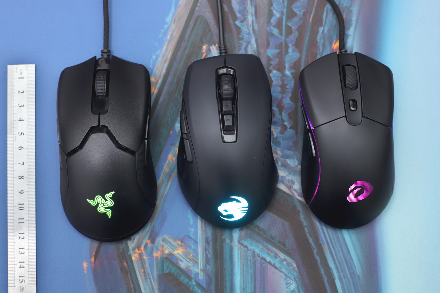 冰豹roccat鼠标评测,冰豹魔幻豹鼠标konepure