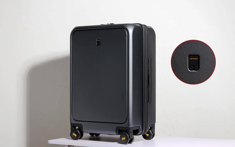 快速取物，为商务人士定制地平线8号登机箱体验