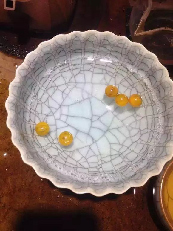 琥珀有机宝石魅力,琥珀有机宝石