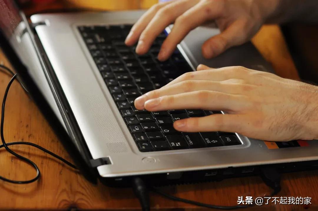 重装系统怎样不丢桌面文件,如何重装系统而保留桌面文件