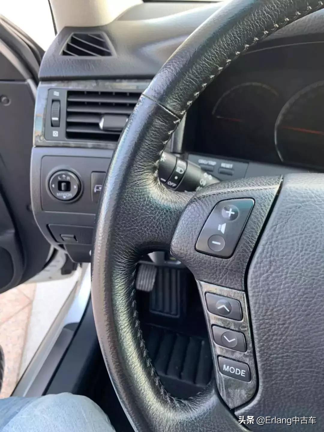 情怀皇冠最经典的12代,全新十六代丰田皇冠