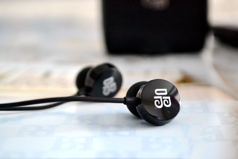 怎么用唱吧k10声卡录制唱歌的视频,唱吧k10声卡套装有混响效果吗